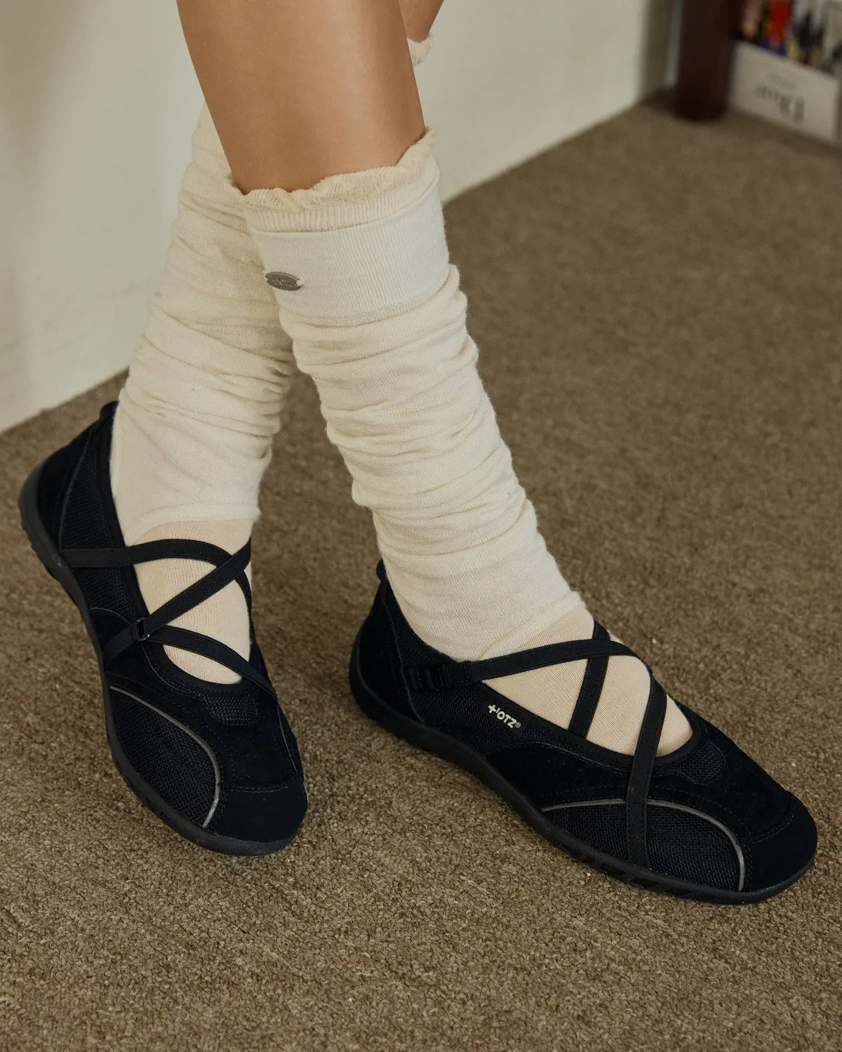 OTZ ROMARY BANDING FLAT SNEAKERS - SUEDE BLACK