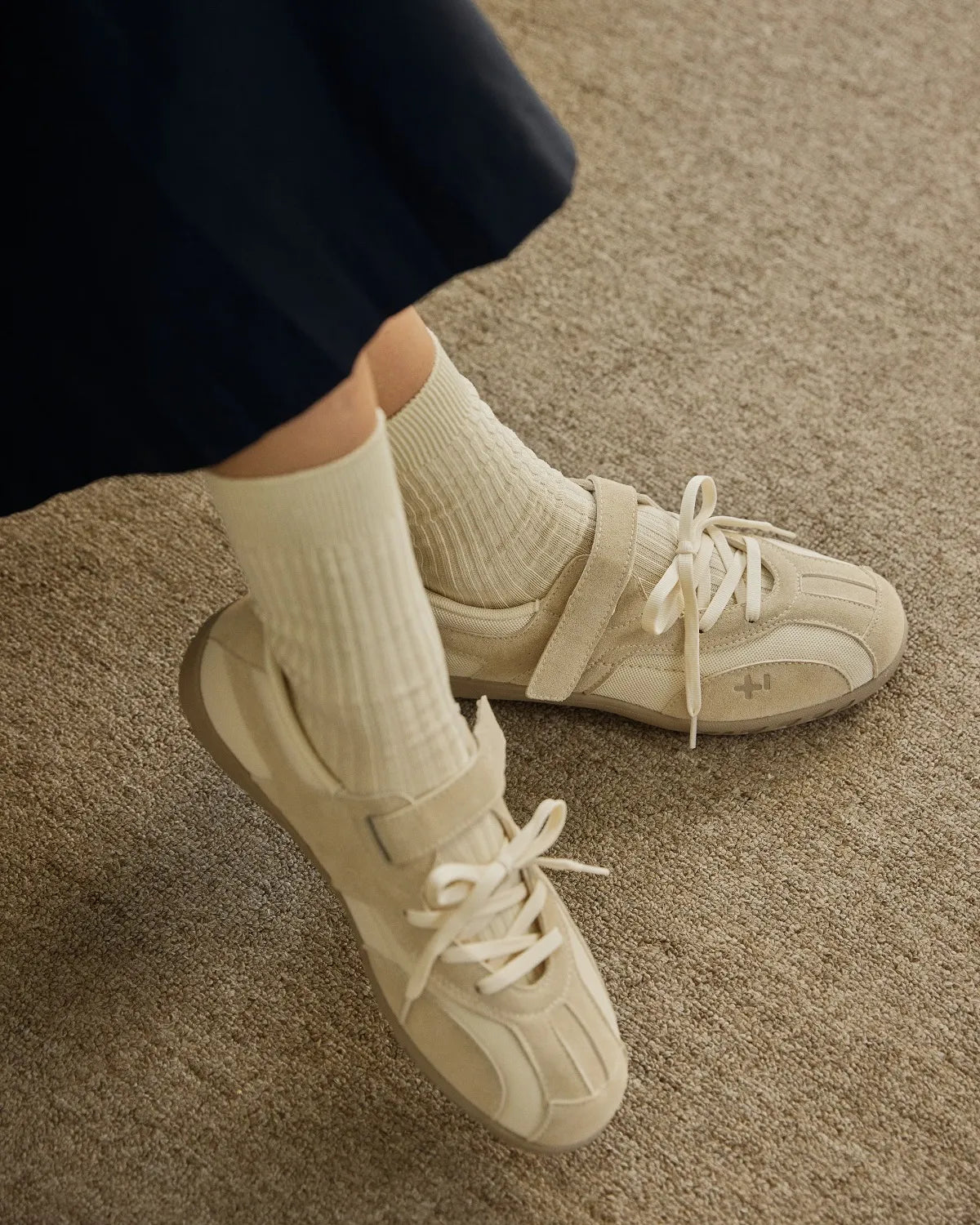 OTZ ROMARY LACE-UP SNEAKERS - SUEDE IVORY