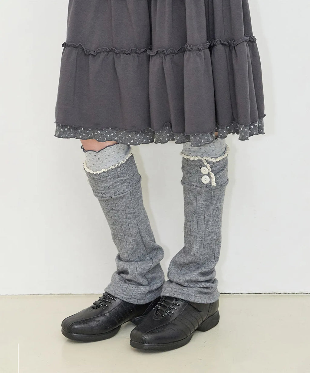 [illigo] LACE COLOR-BLOCK LEG WAEMER_CHARCOAL