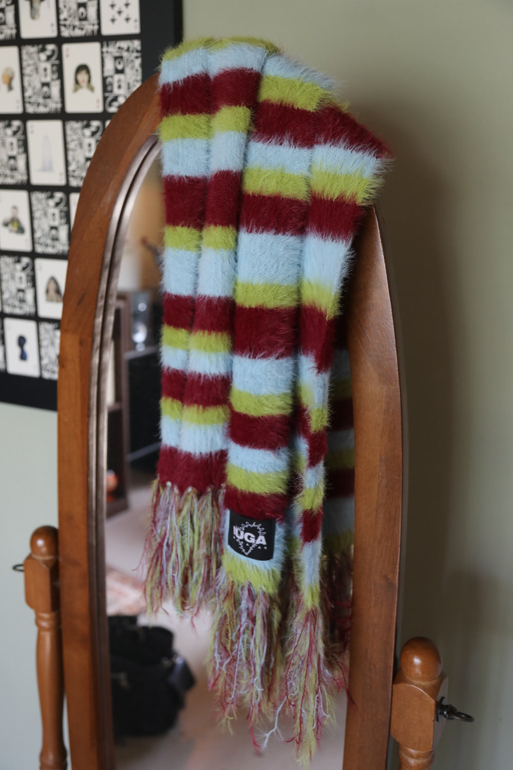 IUGA Striped Hairy Bold Muffler (Burgundy)