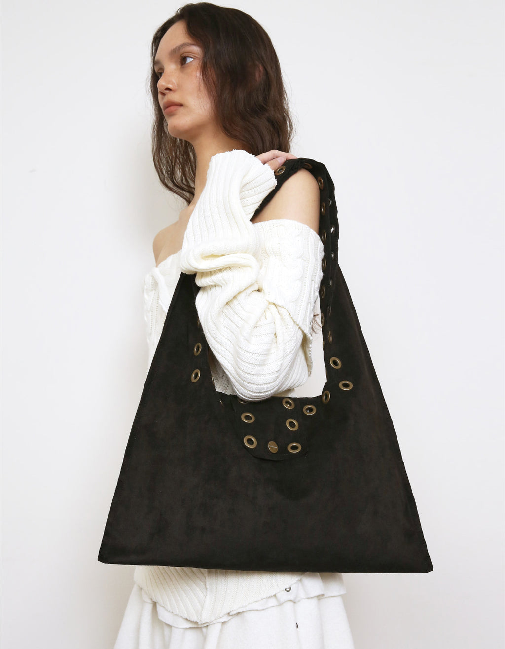 Polysooem EYELET SUEDE SHOULDER BAG / BLACK