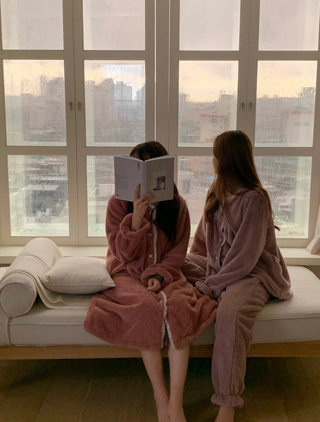 [韓國售出10,000+⭐️] J'eu Fluffy Lace Fleece Pajama Set 5colors