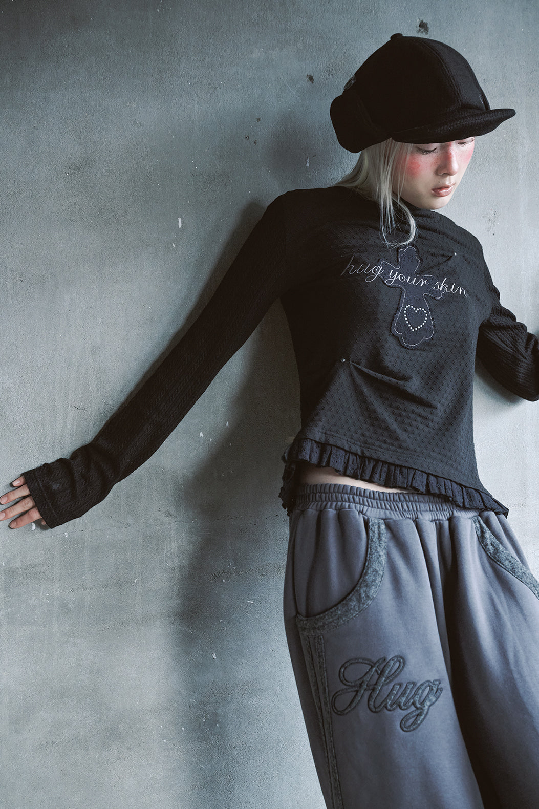 Lace cross patch hoodie (2colors)