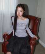 LETERIE LETTERING OFF-SHOULDER TIE LONG SLEEVE_GREY