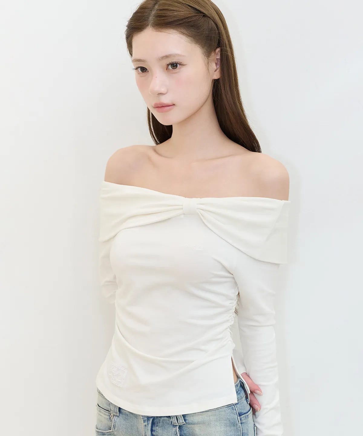 [illigo] BOW OFF SHOULDER LONG SLEEVE_WHITE