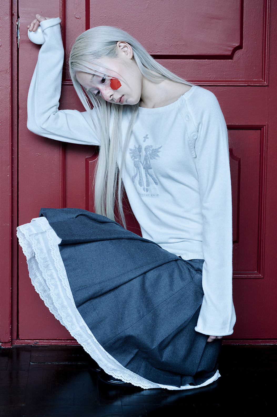 hugyourskin Fallen angel button knit top (White)