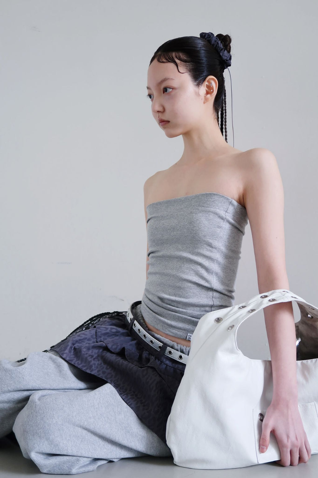 DEPC EYELET LEATHER BAG (WHITE)