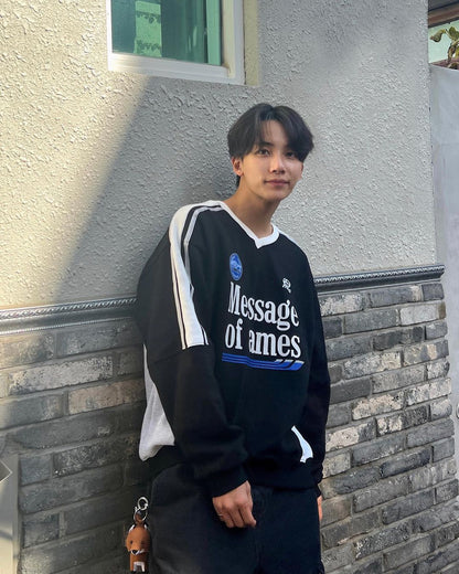 [jeonghan同款🎀] Ames-Worldwide V NECK UNIFORM SWEATSHIRT BLACK / GREY