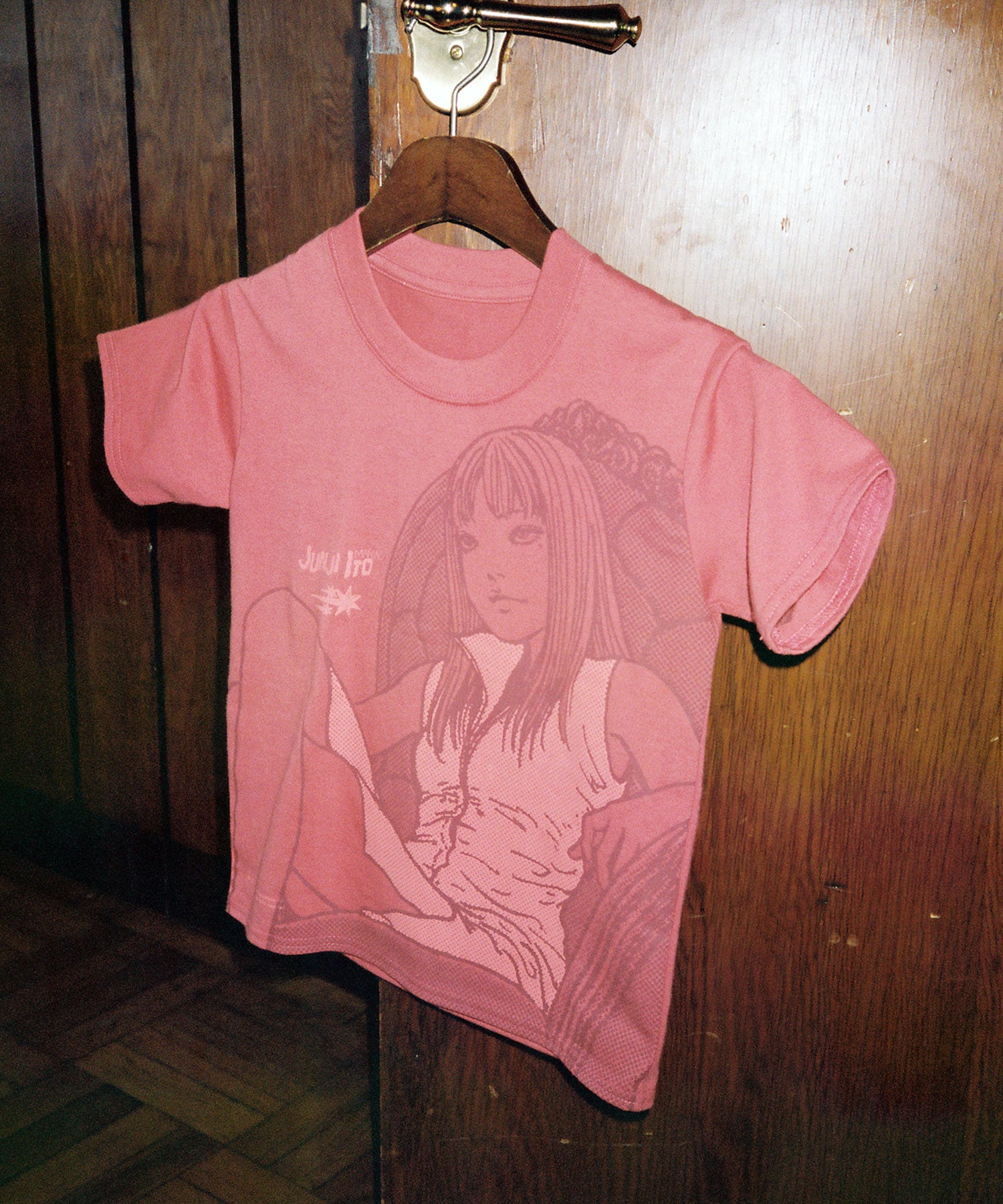 Tシャツ・カットソー [NICEGHOSTCLUB]JUNJI ITO MANIAC TOMIE SILHOUETTE MINI TEE_ junji ito maniac tomie silhouette mini tee[pink] - niceghostclub