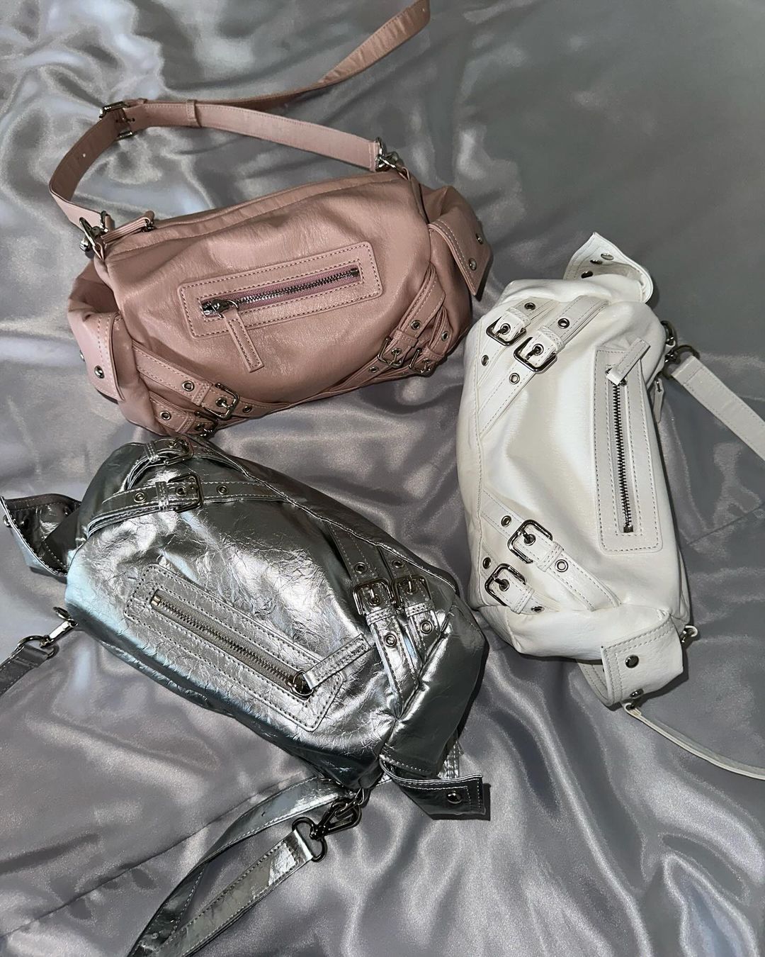 DEINET STUD POCKET BAG IN SILVER