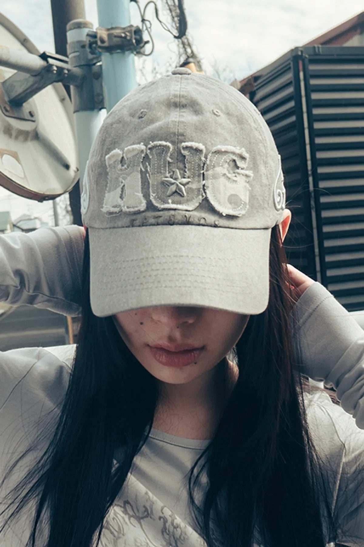 [hugyourskin] HUG FRIENDS CAP