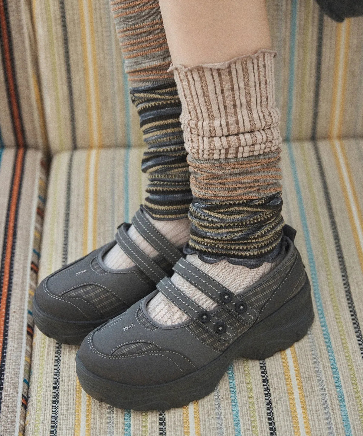 [OTZ x EUNBIN] ROMITA S2 PLATFORM TWO STRAP GREY