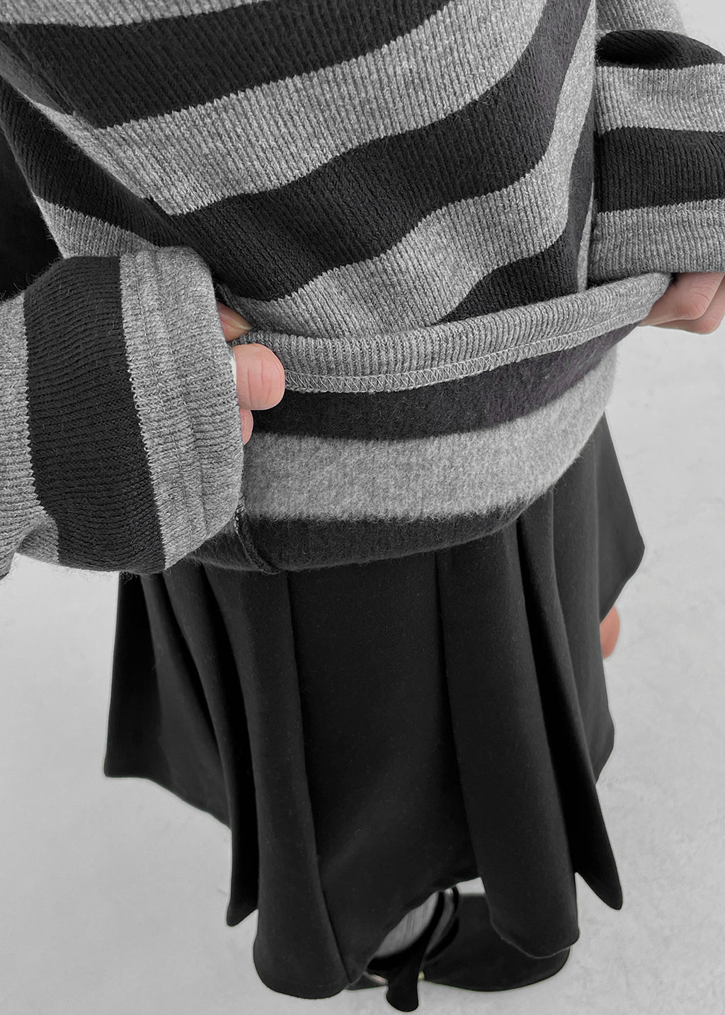 韓國製造 Striped Off-Shoulder LS Tee / 3colors