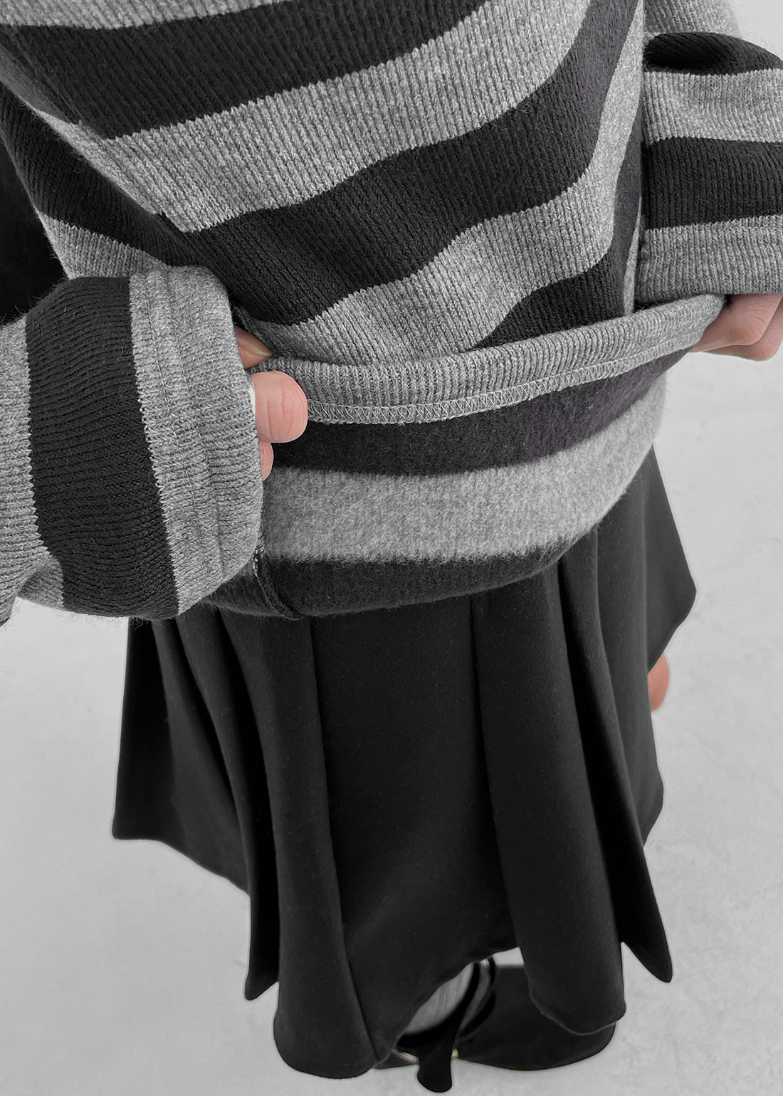 韓國製造 Striped Off-Shoulder LS Tee / 3colors