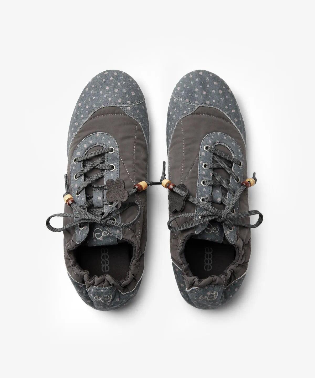 [aeae] AEAE FLOWER TRAINER_CHARCOAL