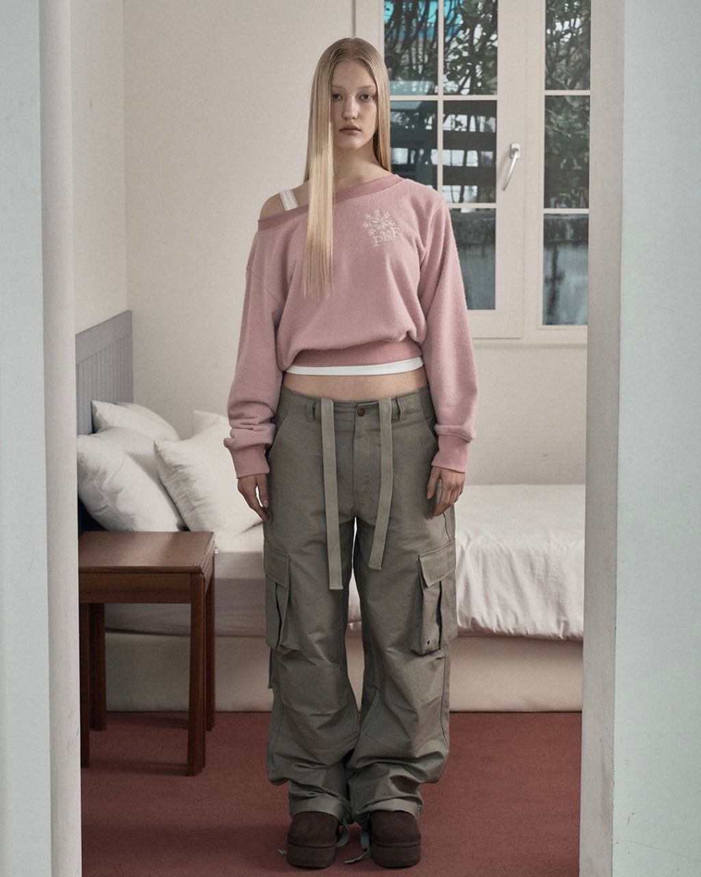 PLEASENOFOLLOW Sue Off - Shoulder Sweatshirt / 4colors