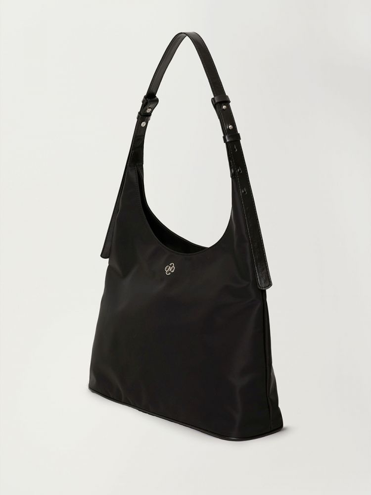 Heeari Ivy Nylon Shoulder Bag / Black