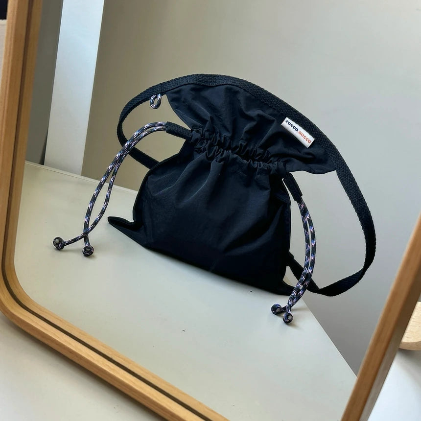 Drawstring Crossbody Bag / BLACK