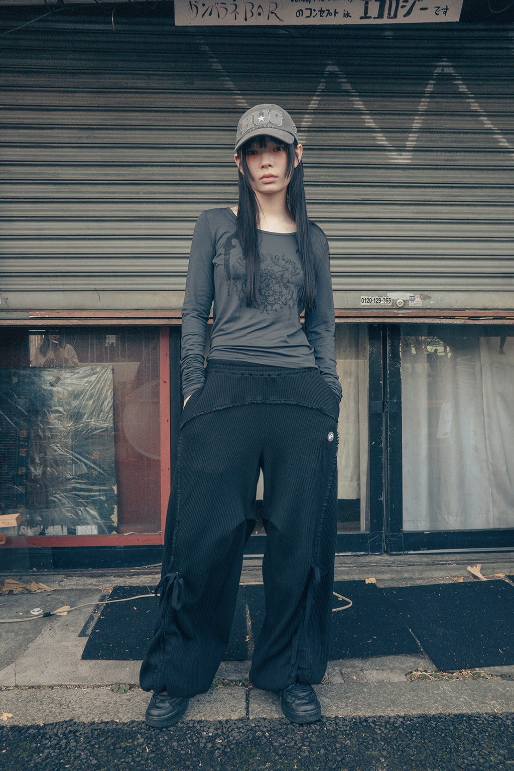 hugyourskin HUG friends cap / charcoal