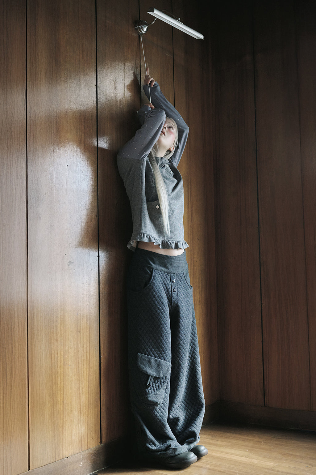 hugyourskin Flower button pola top (Brown)