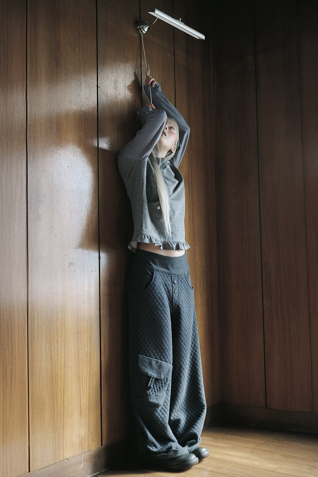 hugyourskin Flower button pola top (Brown)