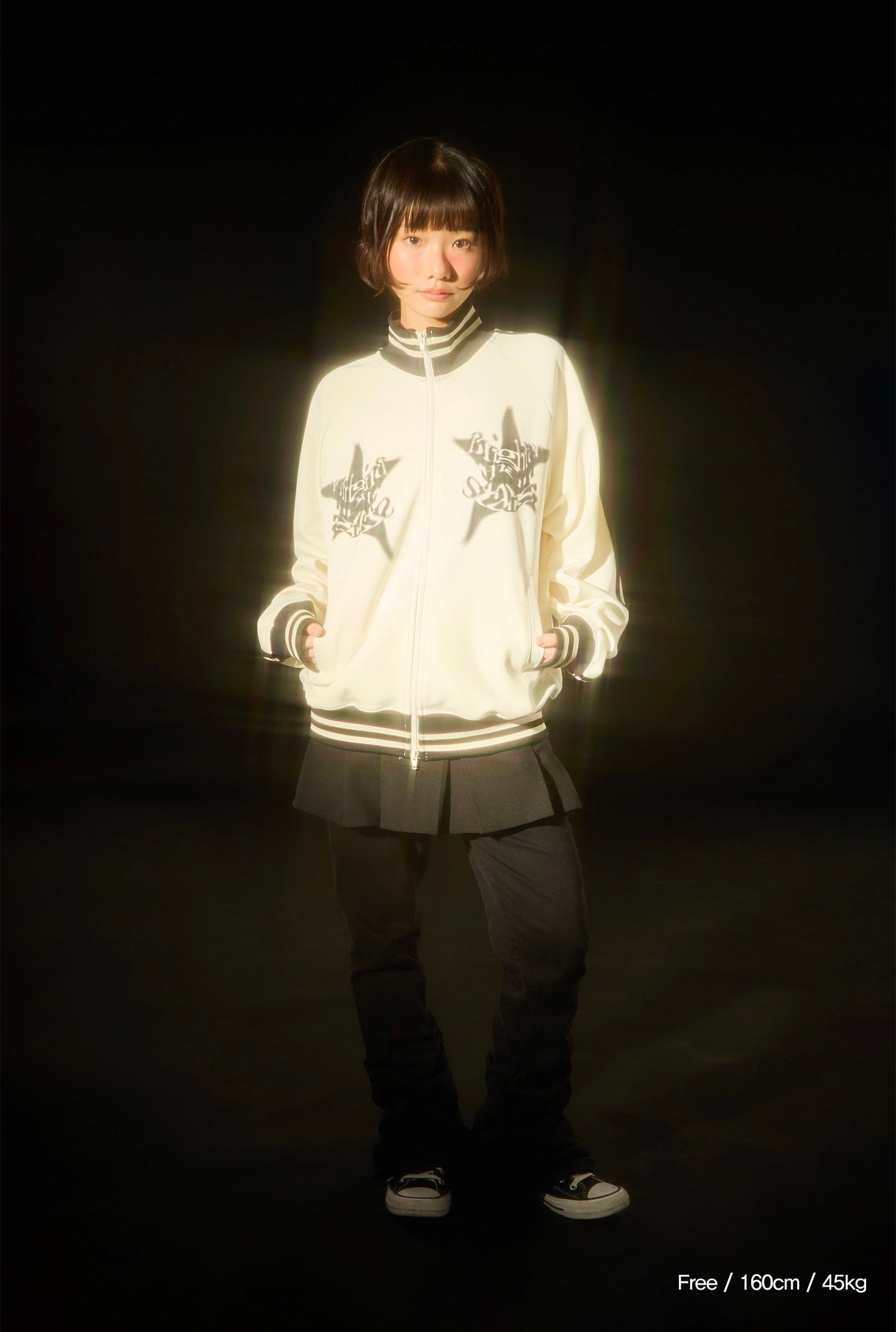 BYEOLBODA GEUDAE TRACK TOP [CREAM]