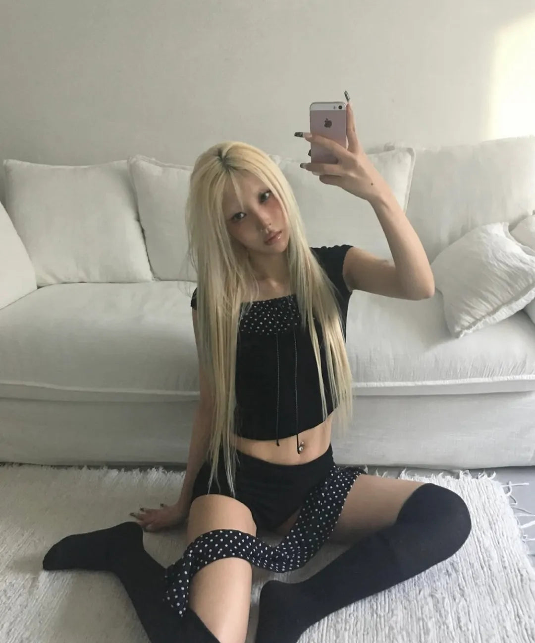 Dot Square Crop Top [Black]