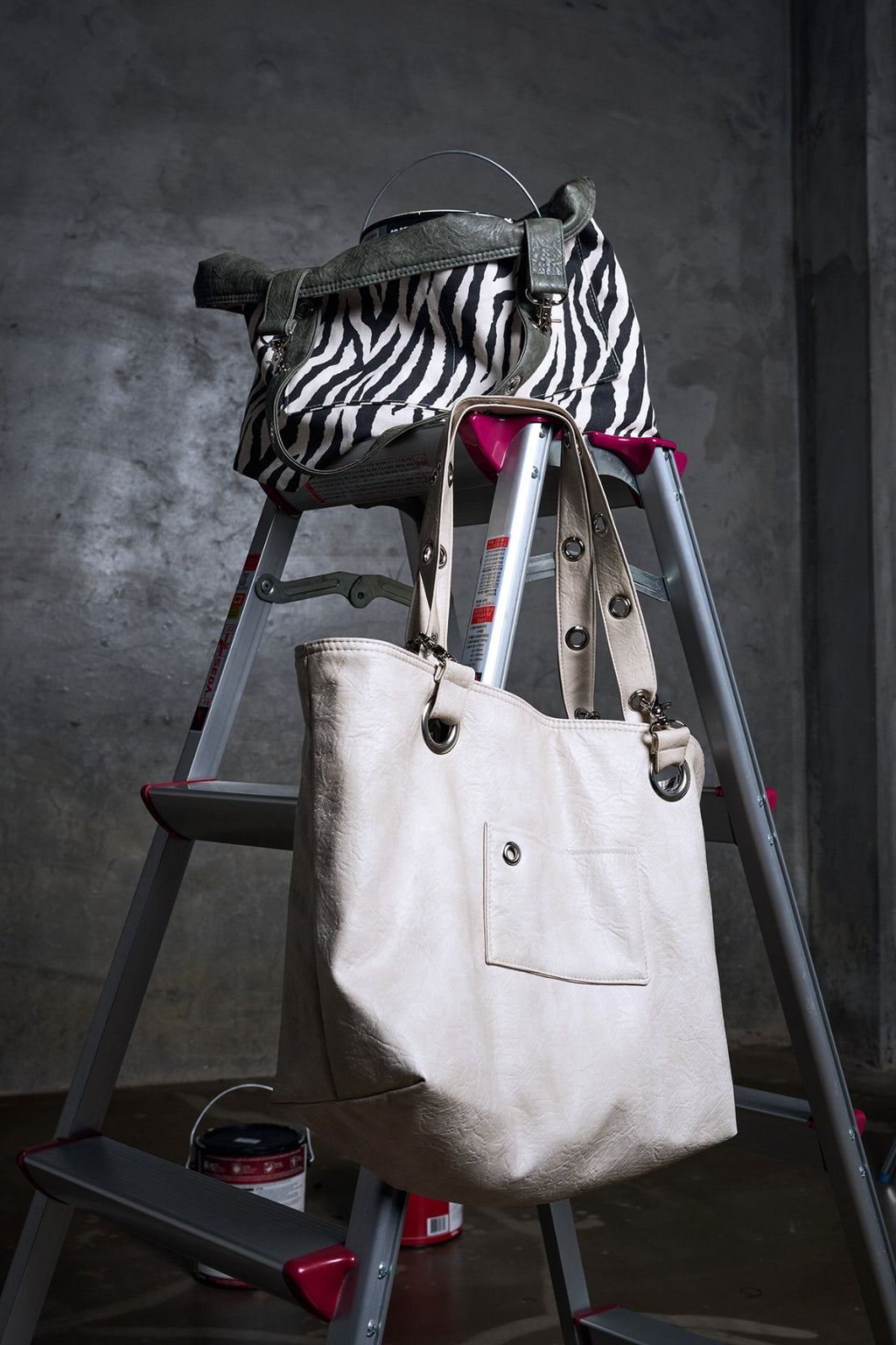 DEPC EYELET LEATHER BAG (VER.2) – BEIGE