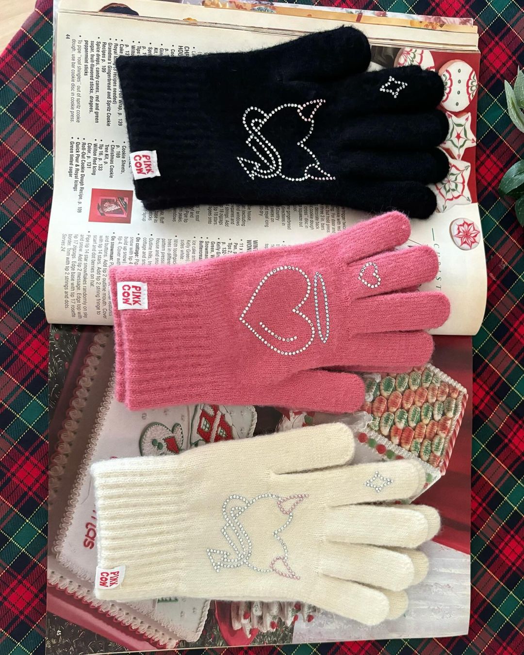 PINKCOWBAKERY Angel & Devil Gloves / Pink