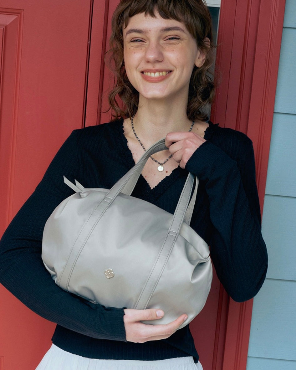 Heeari Aurora Shirring Duffel Mini Bag / silver