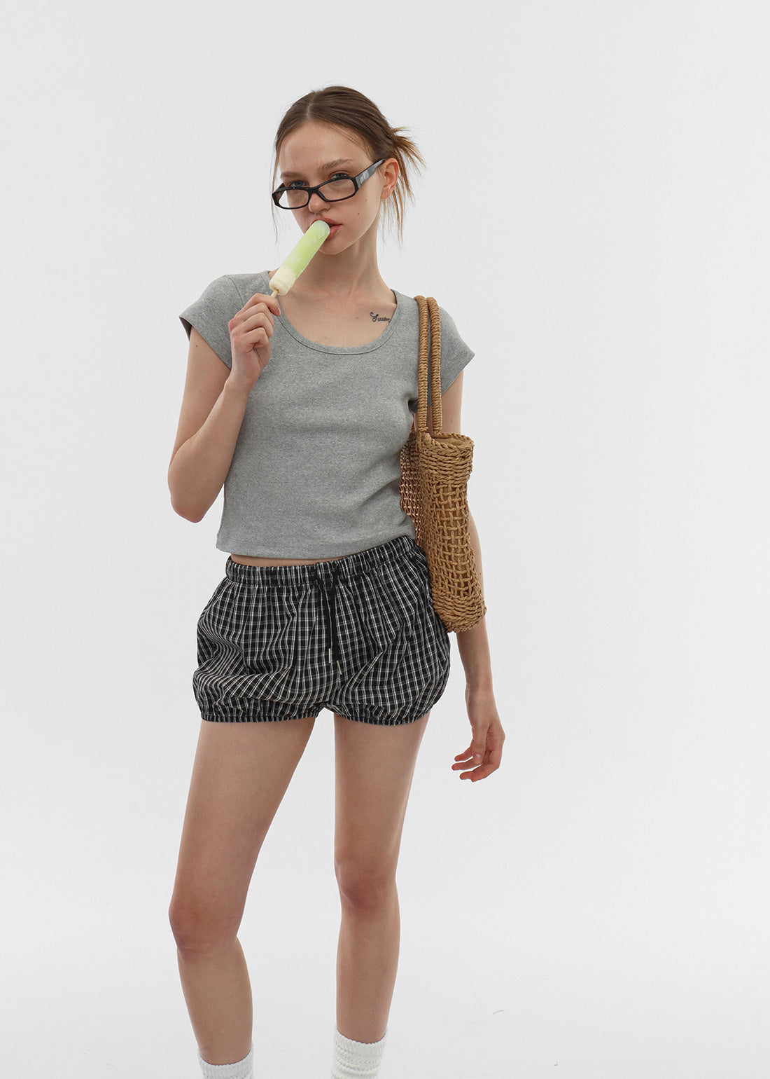 [韓國銷量破千][B-BASIC] Cool Standard U Neck Tee / 4colors