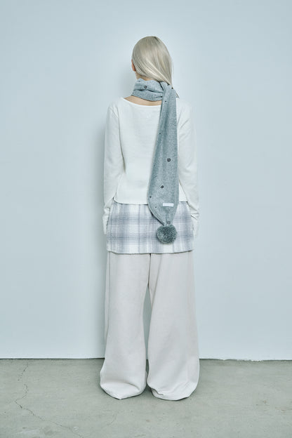 hugyourskin Embo pom-pom fleece muffler (Gray)