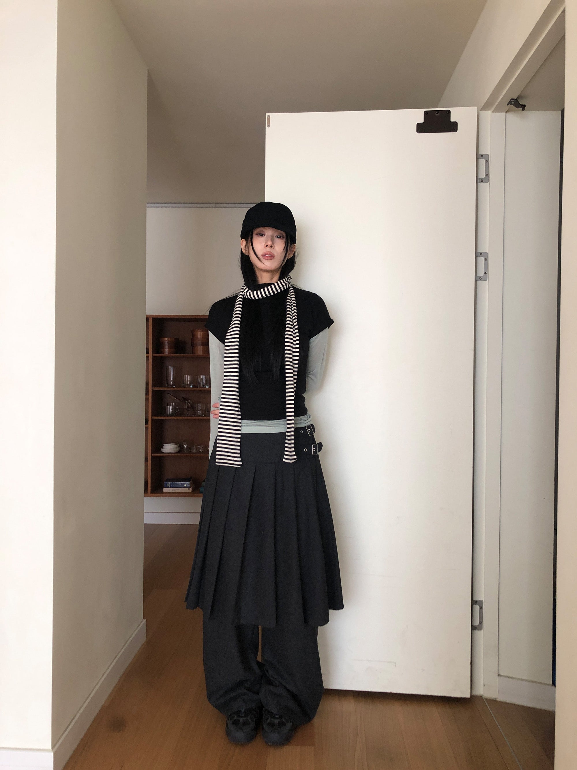 WOOL BUCKLE PLEATS SKIRT PANTS