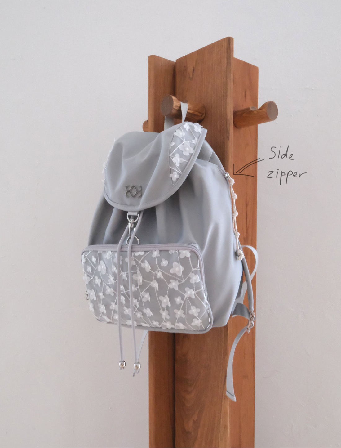 Garden Backpack / Light Grey