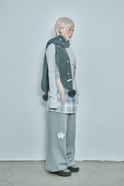 hugyourskin Embo pom-pom fleece muffler (Charcoal)