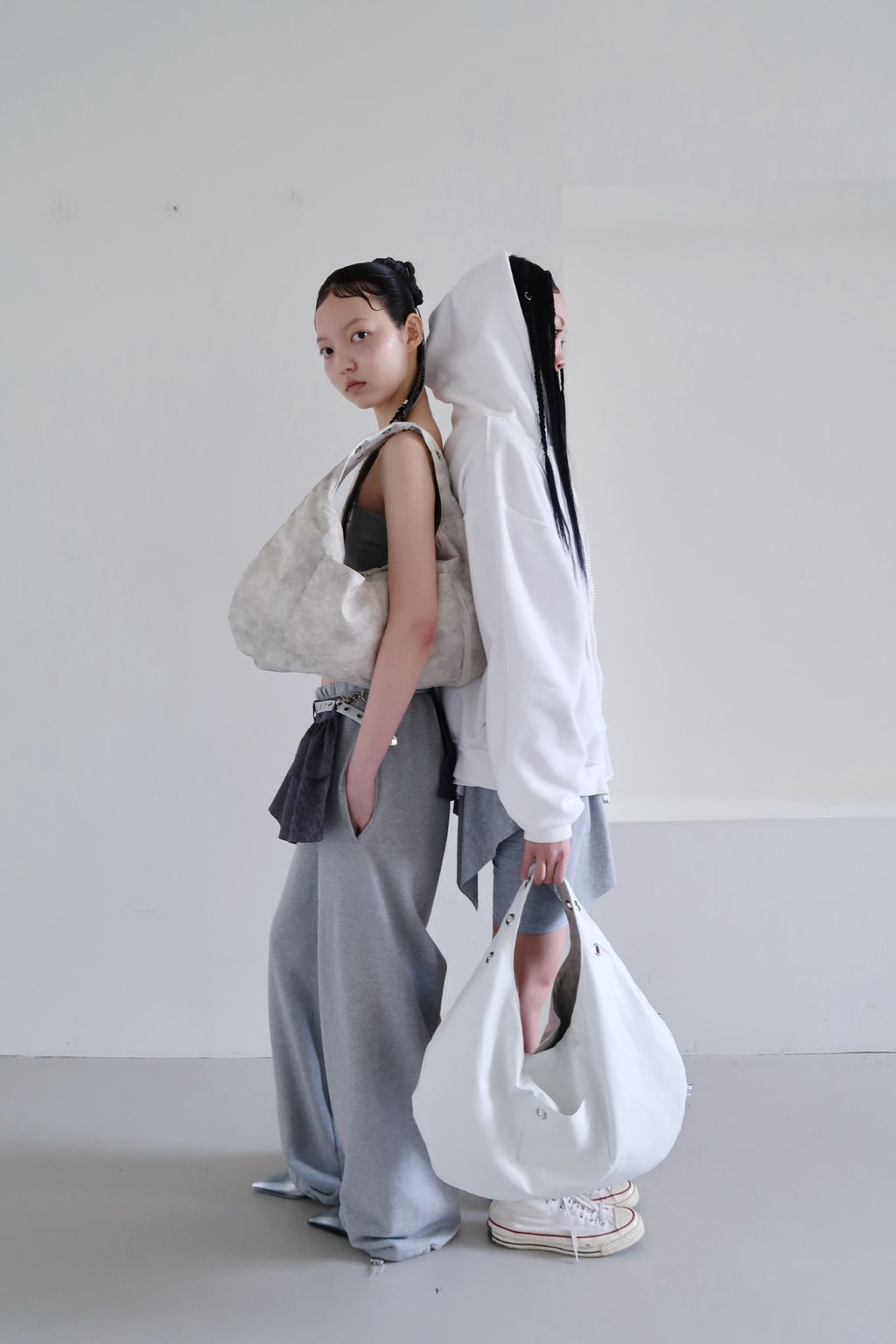 DEPC EYELET LEATHER BAG - LARGE (WHITE)