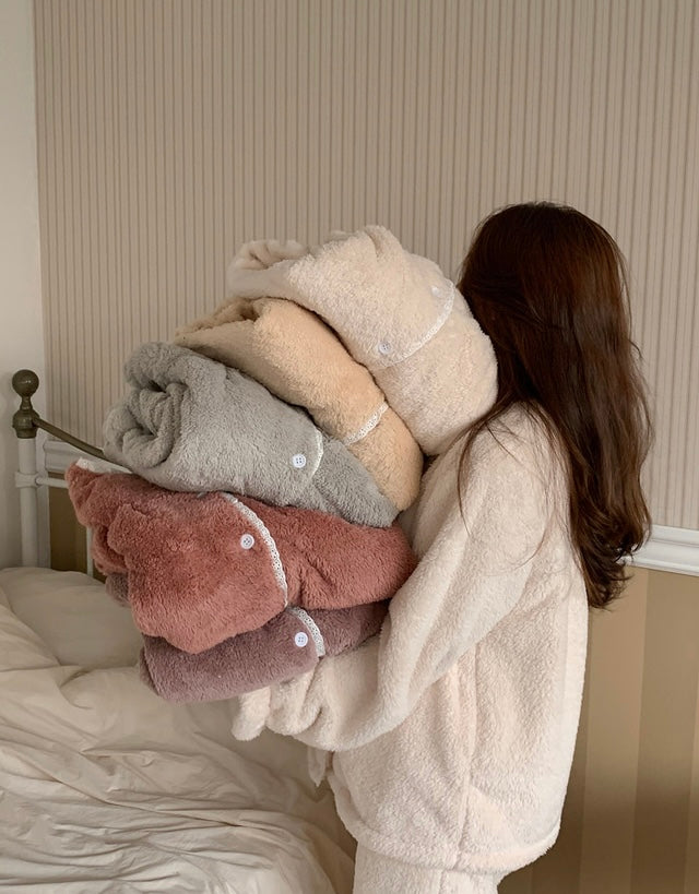 [韓國售出10,000+⭐️] J'eu Fluffy Lace Fleece Pajama Set 5colors