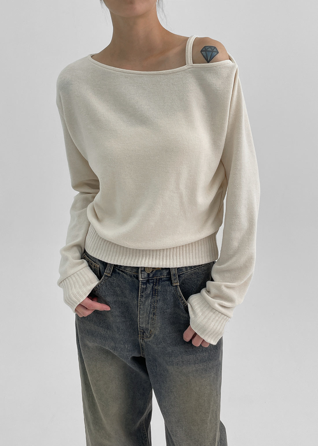 韓國製造 One-Shoulder Knit LS / Cream