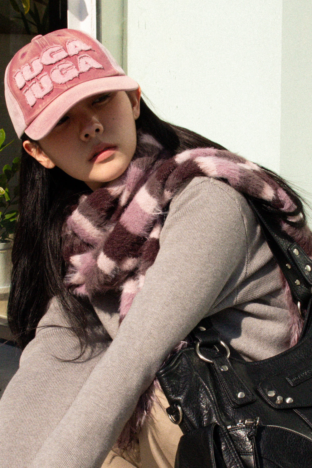 IUGA Striped Hairy Bold Muffler (Pink)