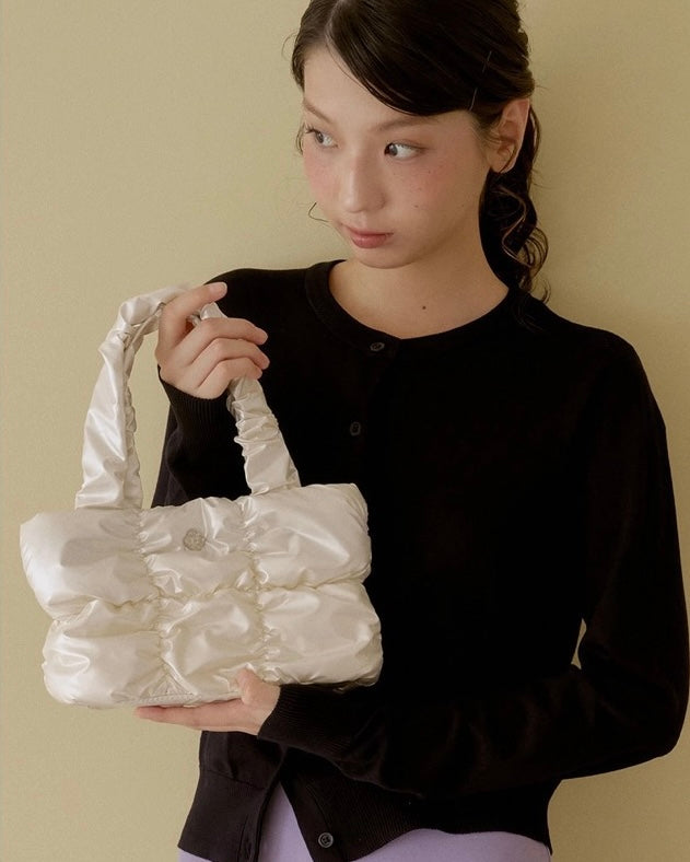 Heeari Rosy Shirring Padding Tote Bag / Ivory