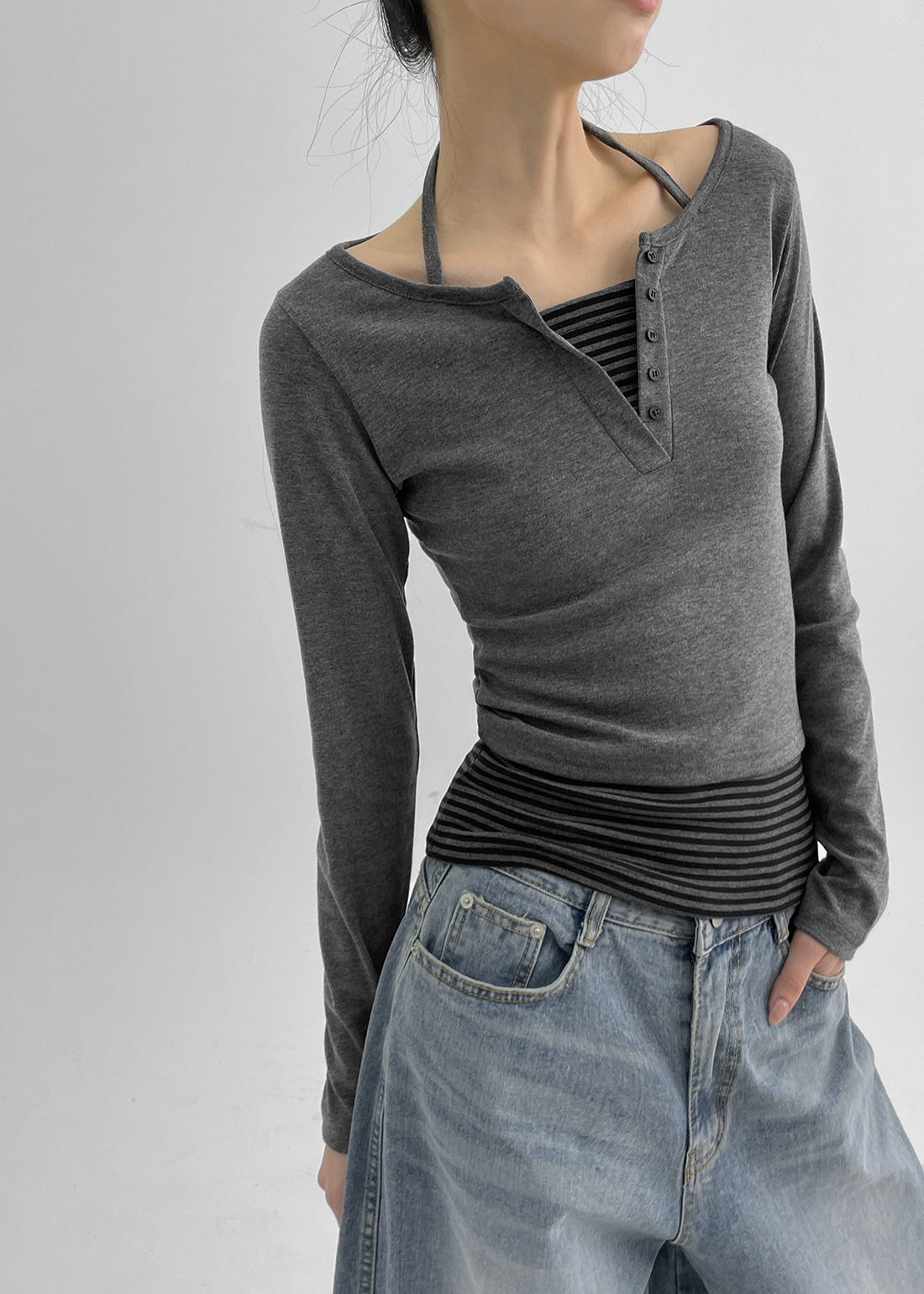 [kr] Vining Layered Stripe Halter Henley Long Sleeve Tee / 2colors