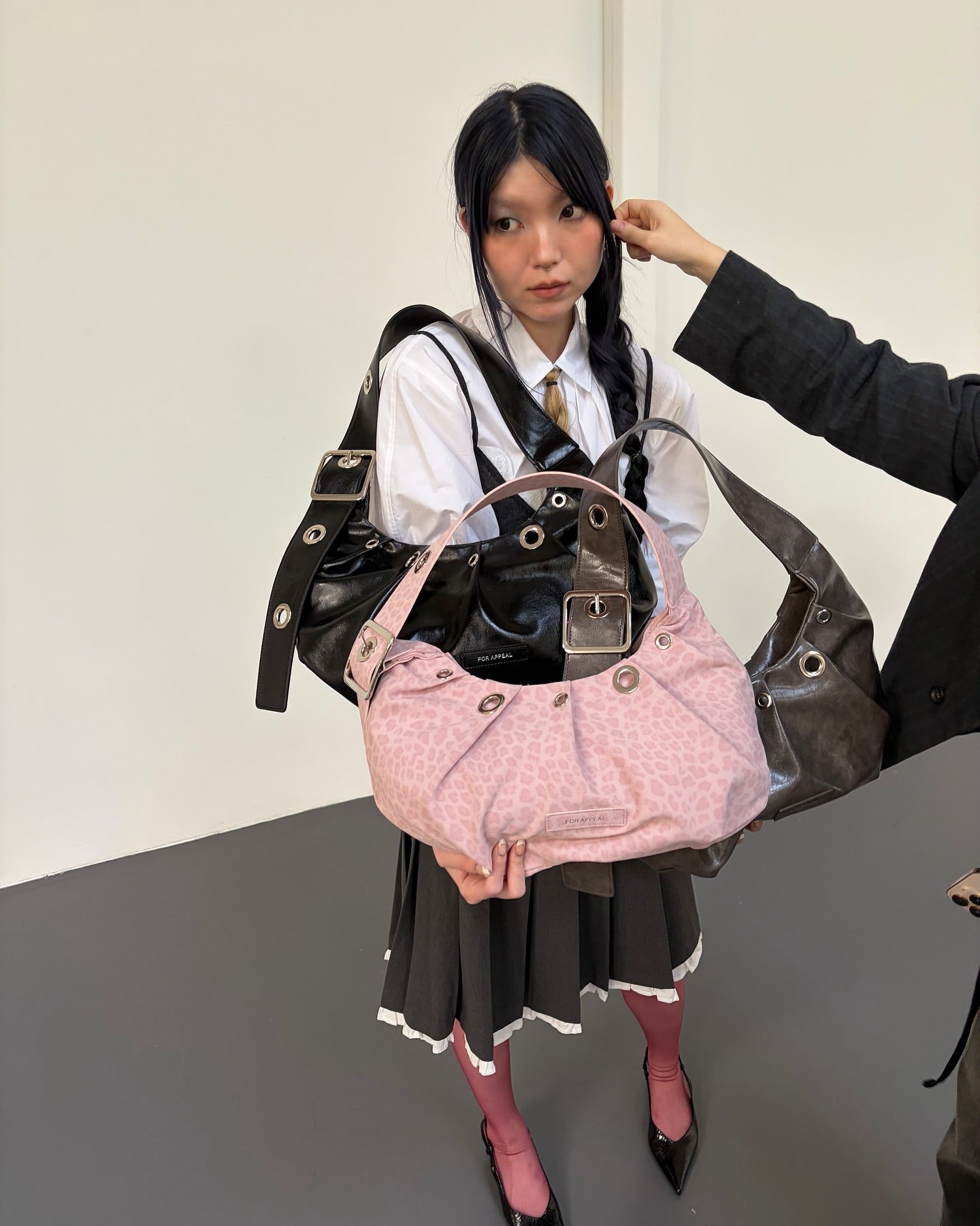 [FOR APPEAL] CARRY LIGHT HOBO BAG_BLACK