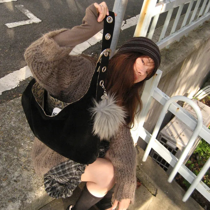 LETERIE SUEDE BUCKLE REVERSIBLE SHOULDER BAG_3COLORS