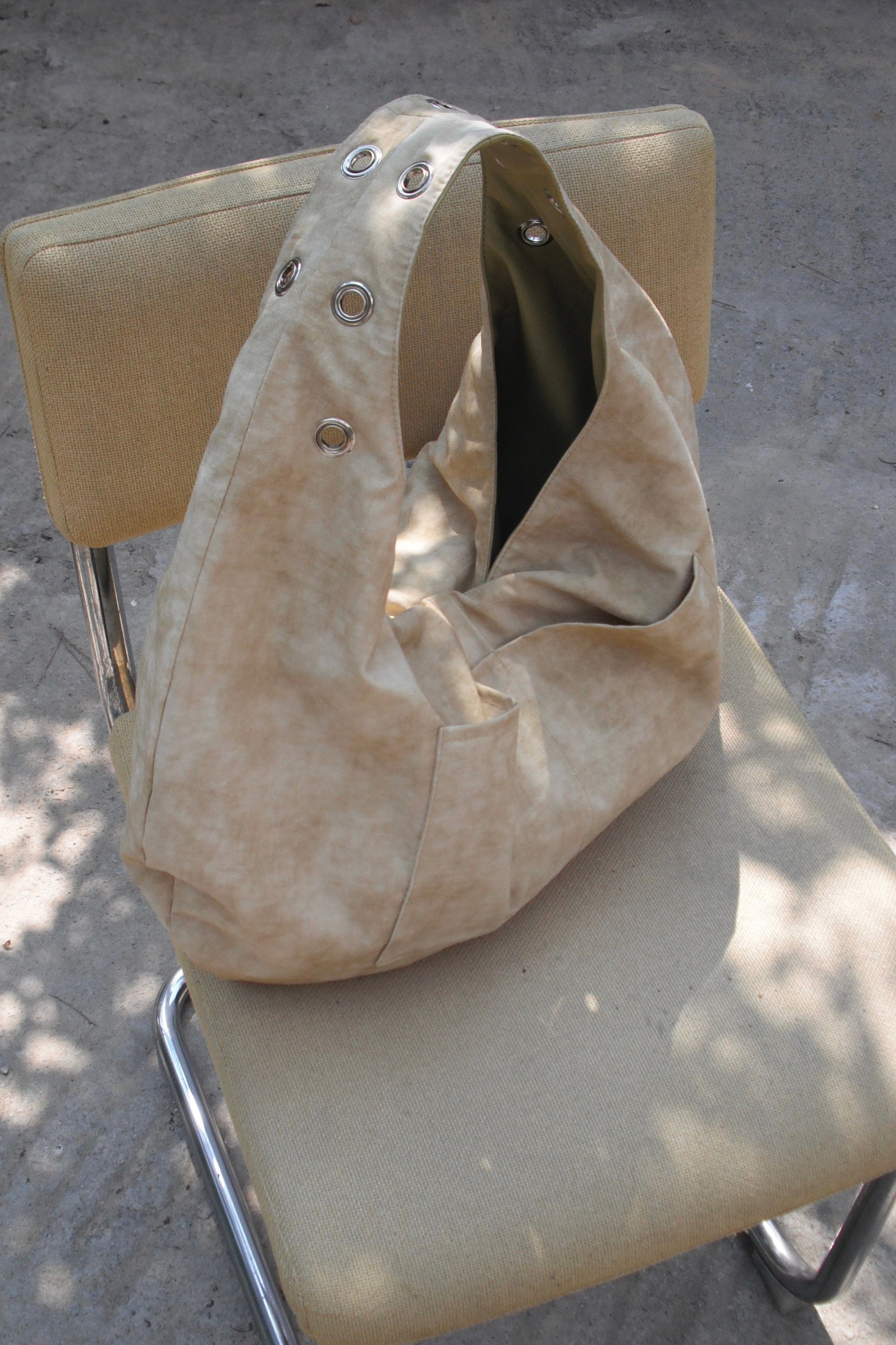 DEPC EYELET LEATHER BAG - LARGE (BUTTER)