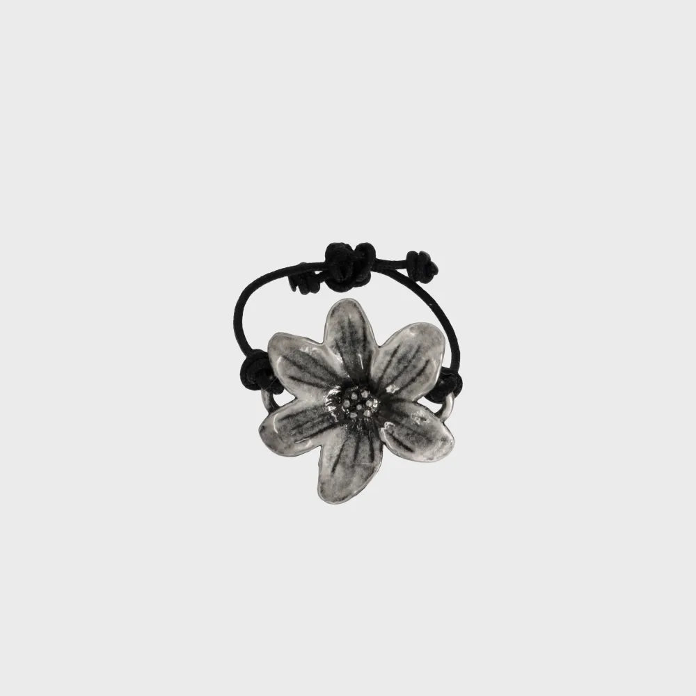 NFF Petal String Ring-black