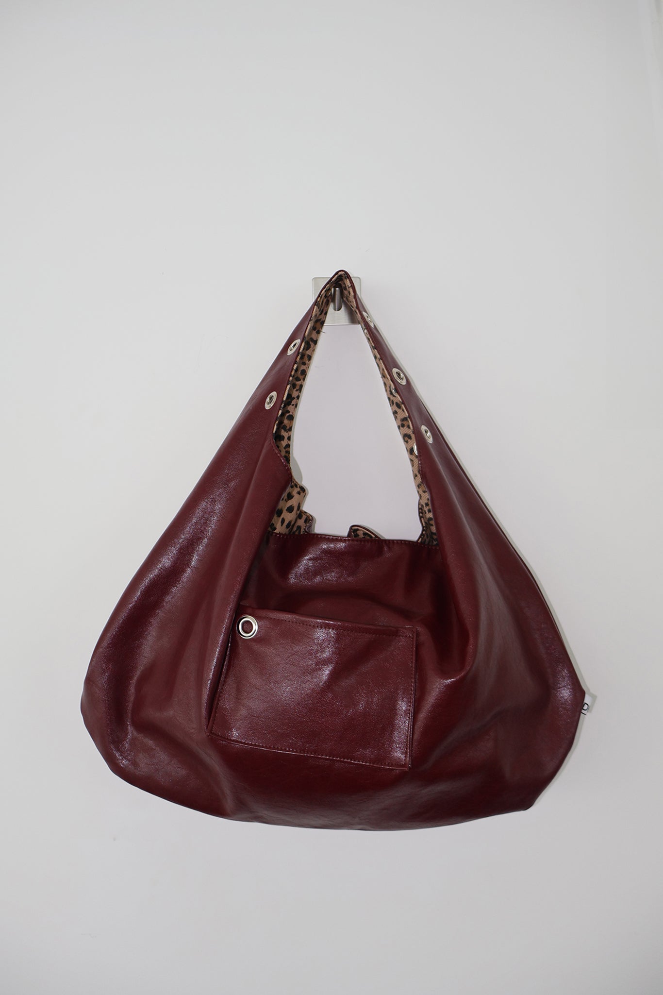 DEPC EYELET LEATHER BAG (WINE)