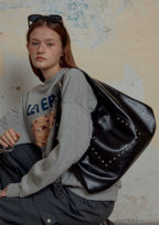 LETERIE STUD BUCKLE REVERSIBLE SHOULDER BAG_3COLORS