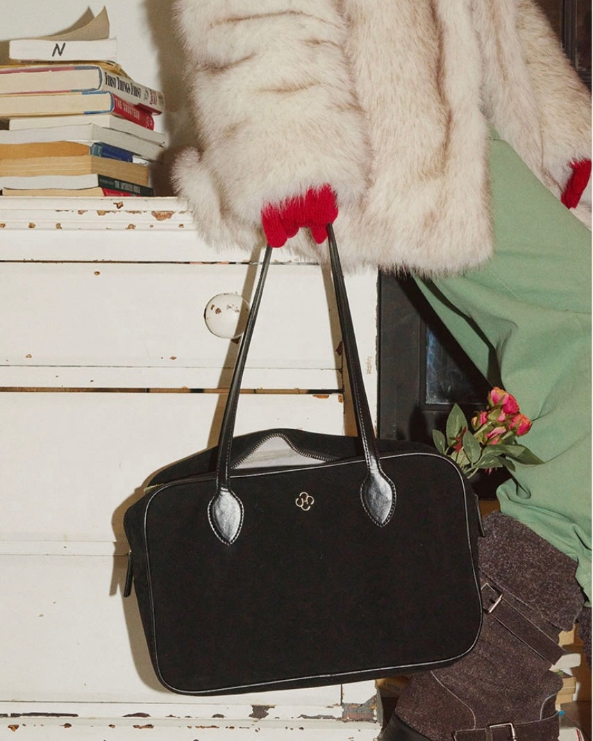 Heeari Sage Suede Square Bag / Black