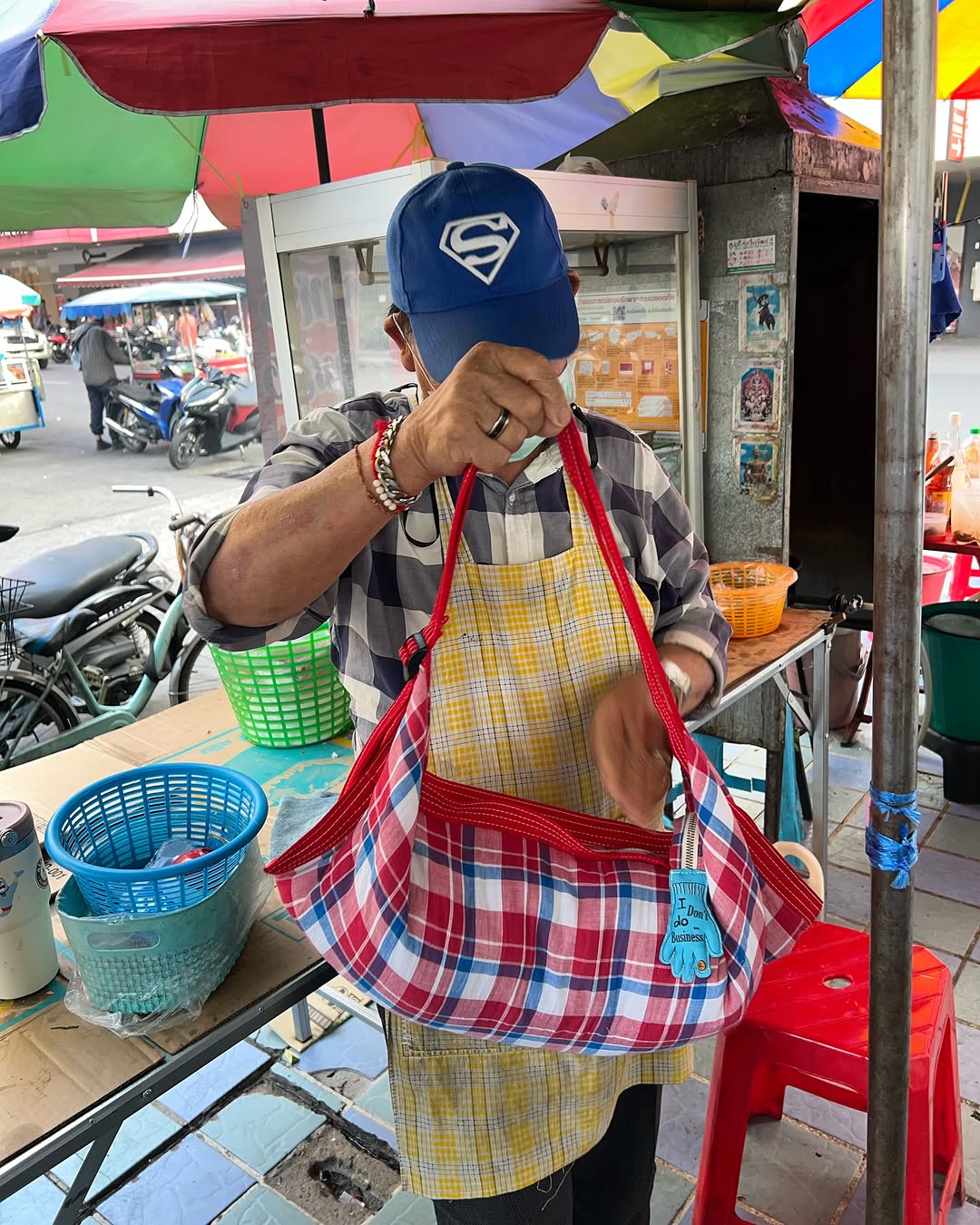 [香港現貨✨] [官方代理] Dachshund Bag - Red Pakhaoma