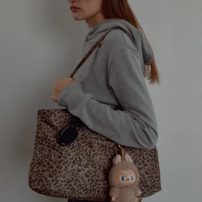 LETERIE SUEDE SQUARE LEOPARD SHOULDER BAG_KHAKI